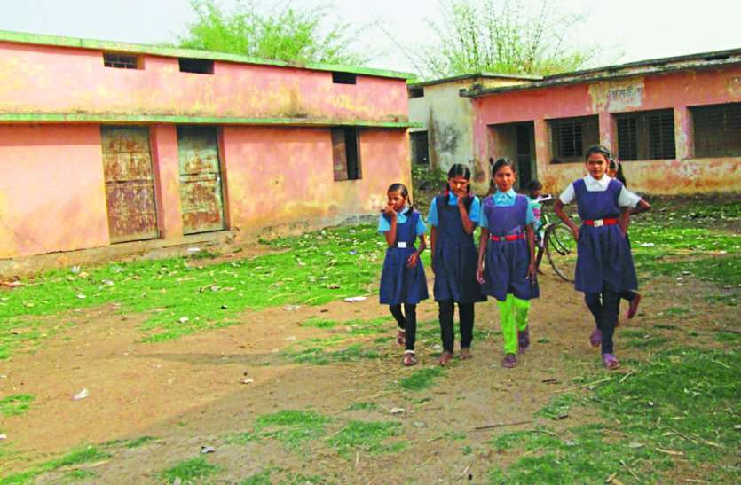 chhattisgarh news 7 दिनों से नहीं मिला इन 80 बच्चों को अन्न का एक भी दाना, ये है बड़ी वजह