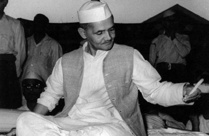 लाल बहादुर शास्त्री विश्वनाथ कॉरिडोर प्रकरण- ...तो देश के दूसरे प्रधानमंत्री ने जहां रह कर की पढ़ाई वह निशानी भी अब नहीं रहेगी