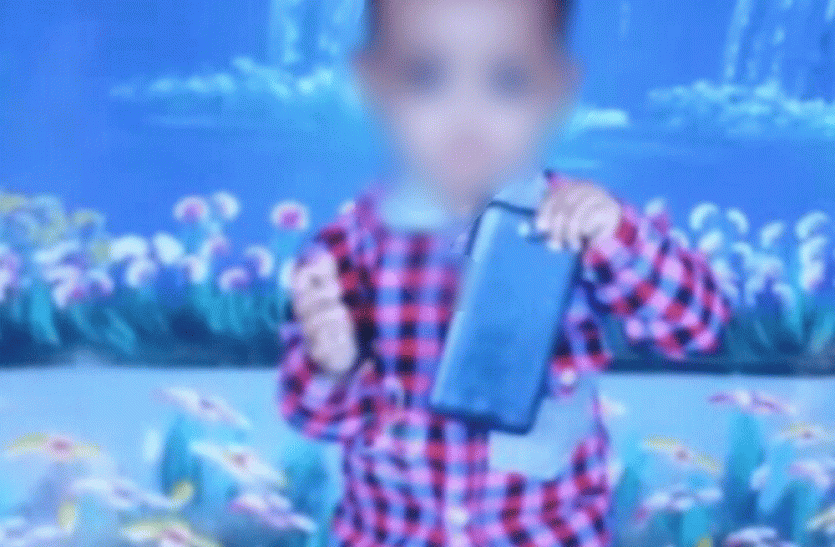 Killing of missing baby girl In Maharajganj Faizabad उफ़:दीपांशु की तरह भाग्यशाली नही रही तीन साल की मासूम बोरे में मिली लाश