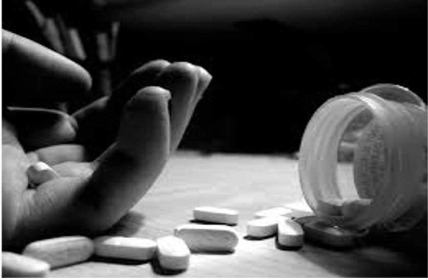 commits suicide भाई- बहन को हुआ प्यार, नहीं हो सके एक तो जहर खाकर दे दी जान