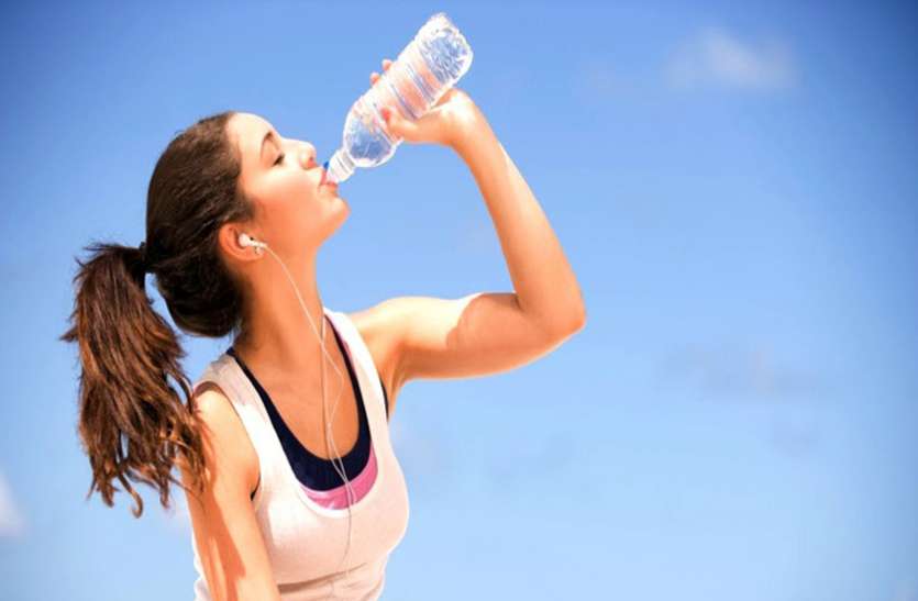 Drinking Water इन तरीकों से रख सकते हैं किडनी को सेहतमंद