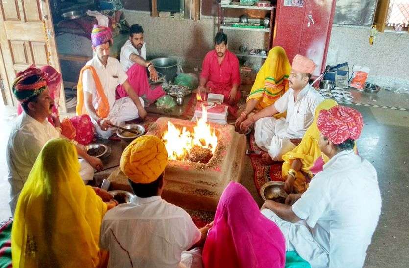 Jaisalmer patrika JAISALMER NEWS- करणी माता मंदिर में अनुष्ठान के दौरान हुआ कुछ ऐसा कि रोम-रोम हो गया प्रफुल्लित