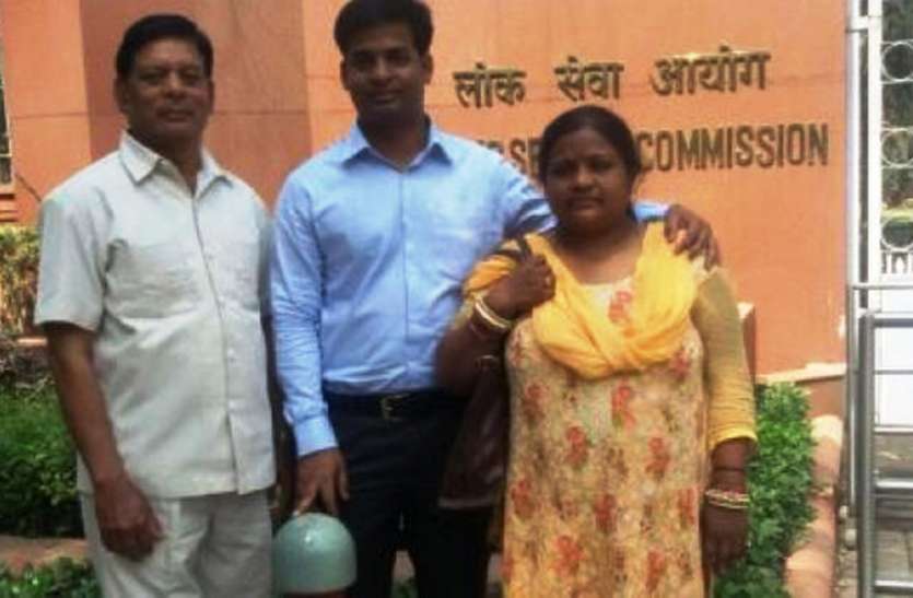 आवास विकास, कल्याणपुर निवासी ने हासिल की 882 वीं रैंक, आईएएस में सिलेक्शन के बाद करेंगे समाज सेवा छुक-छुक बीच के तैयार कर रहे थे ट्रैक, सिविल परीक्षा पास कर बनेंगे कलेक्टर