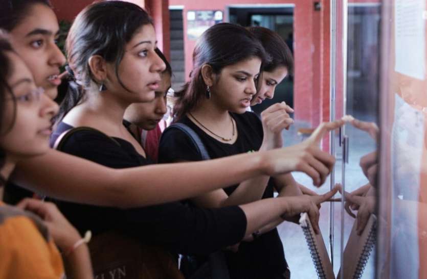 UP board result,up board class 10 result,UP Board Result 2018,career option after 10th 12th board exam result UP Board Matric Result 2018: 10वीं और 12वीं कक्षा पास करने के बाद ऐसे चुनें Courses
