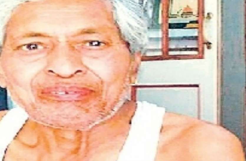 प्यारे लाल ‘आज मेरे यार की शादी है..’ गीत के जनक यहां बेच रहे पान