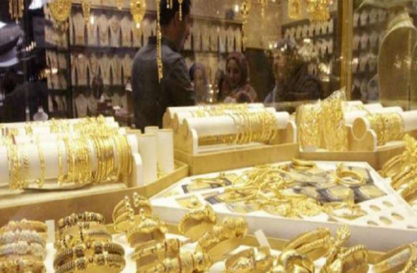 Gold and silver price रुपए के टूटने से चढ़ा सोना, सवा दो महीने के उच्चतम स्तर पर पहुंची कीमत