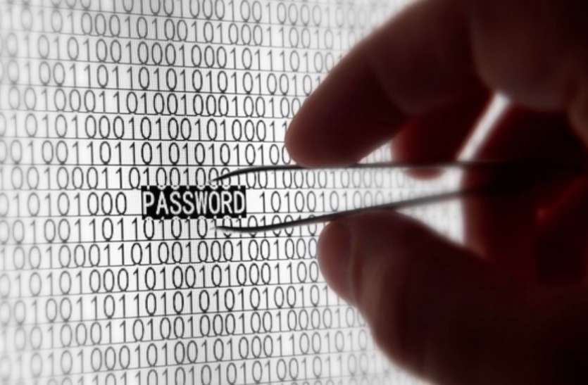 password World Password Day 2018: इन ट्रिक्स से कर सकते हैं किसी का भी पासवर्ड चोरी