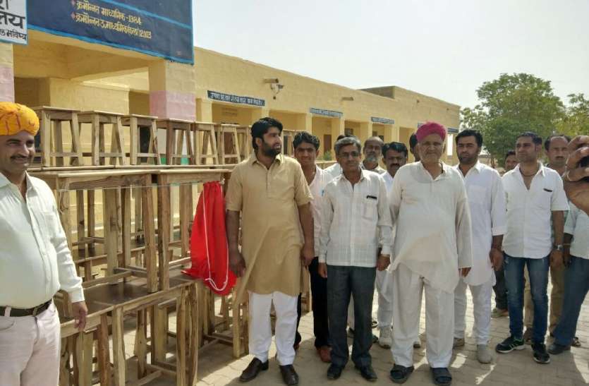 Jaisalmer patrika JAISALMER NEWS- प्रधान ने गांवों में पहुंच किया ऐसा काम कि गांव वाले हो गये...