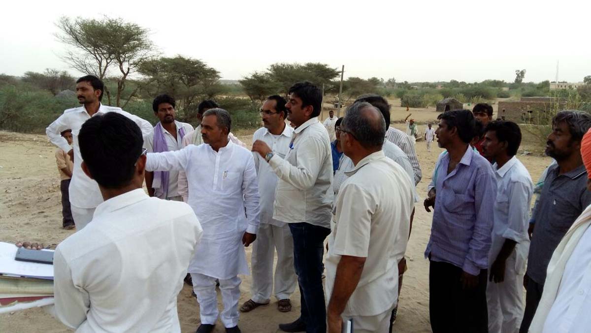 Jaisalmer patrika JAISALMER NEWS- राजस्थान में गरीबों को पट्टा मिलने के बाद भूखण्ड पर कब्जा देने में लग गए 11 साल