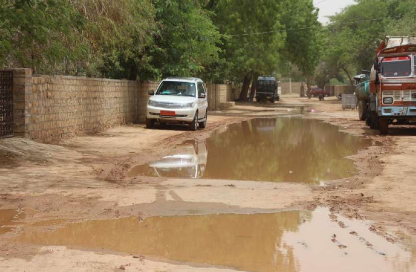 Jaisalmer patrika JAISALMER NEWS- रेगिस्तान में तूफान की आहट से धराशायी हो गई व्यवस्थाएं, फिर हुआ...