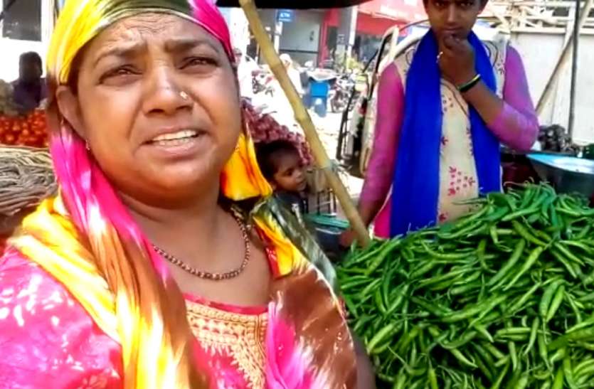 meerut Mother's Day 2018: अपने जैसी जिन्दगी नहीं जीने देगी यह मां बच्चों को, इनके सपने सच करने में जुटी