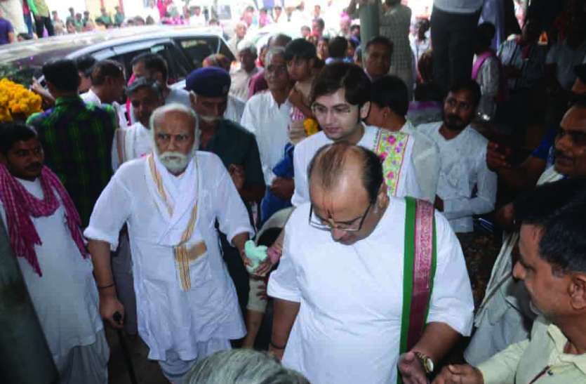 Rajsamand,Rajsamand news,Rajsamand Hindi news,Rajsamand local news,rajsamand latest news,rajsamand news in hindi,rajsamand latest hindi news rajsamand,Latest News rajsamand,Latest hindi news rajsamand, विवादों के बीच श्री द्वारकाधीश मंदिर के अधिकमास मनोरथ START