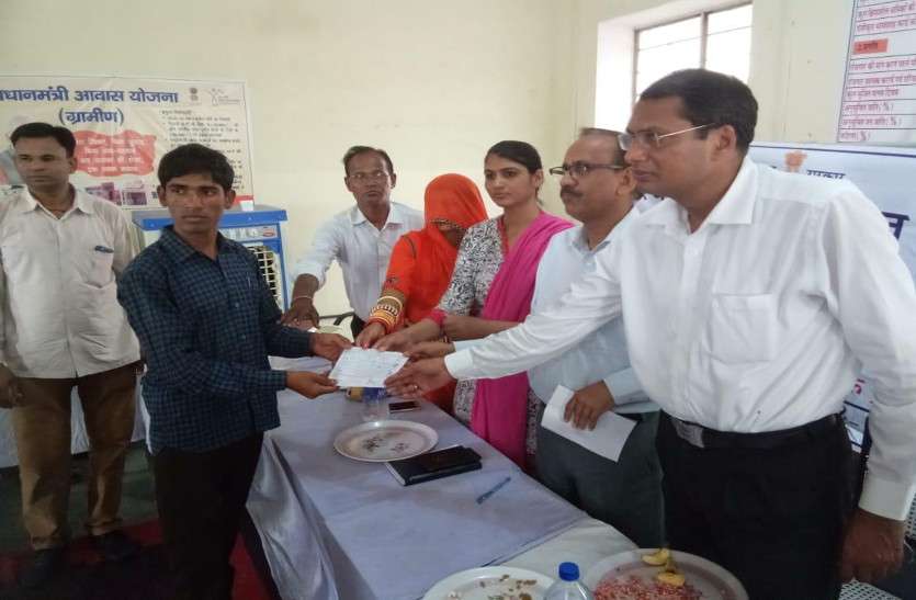 camp 'न्याय आपके द्वार' में शिकायतों का अंबार, समाधान कम