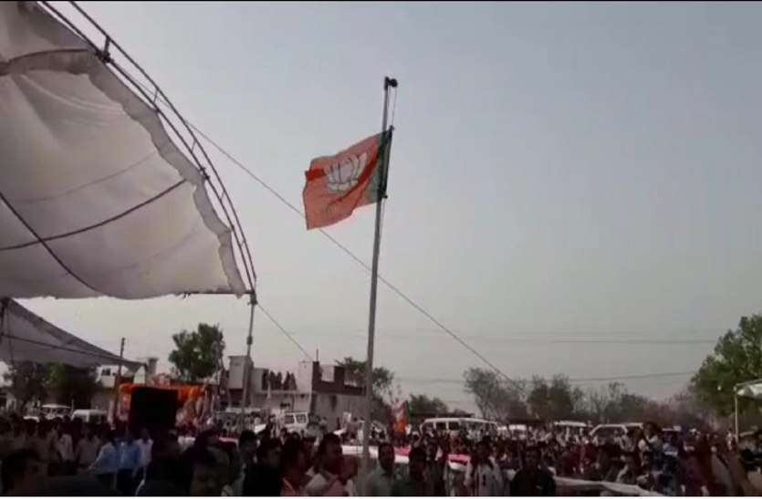 viral video, bhopal news, bjp, congress, controversies, cm, cm shivraaj, lalita yadav, viral video: सामने आए भाजपा के इस वीडियो से गर्माई राजनीति, विपक्ष बोला हो कड़ी कार्रवाई