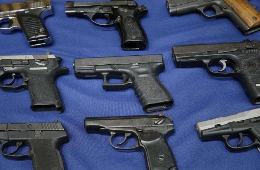 arms license बढ़ी अपराधिक घटनाओं के बाद बढ़ी शस्त्र लाइसेंस की मांग, अपनी सुरक्षा के लिये लोग परेशान