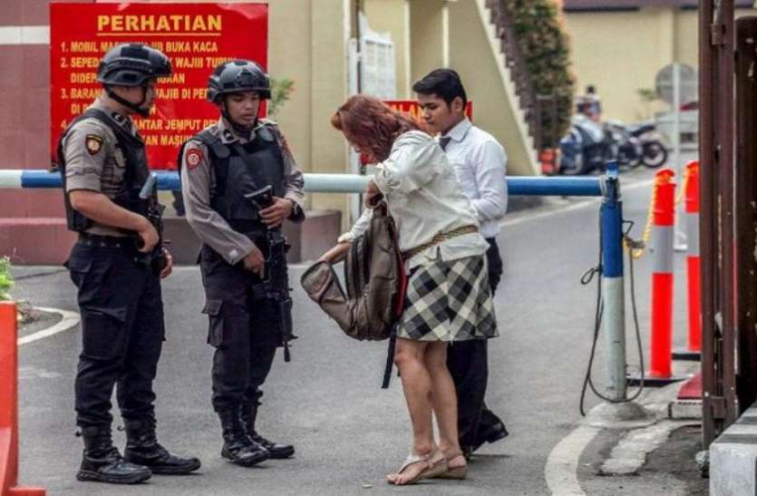 indonesia इंडोनेशिया में तेज हुए आतंकी हमले, 3 दहशतगर्द हुए ढेर