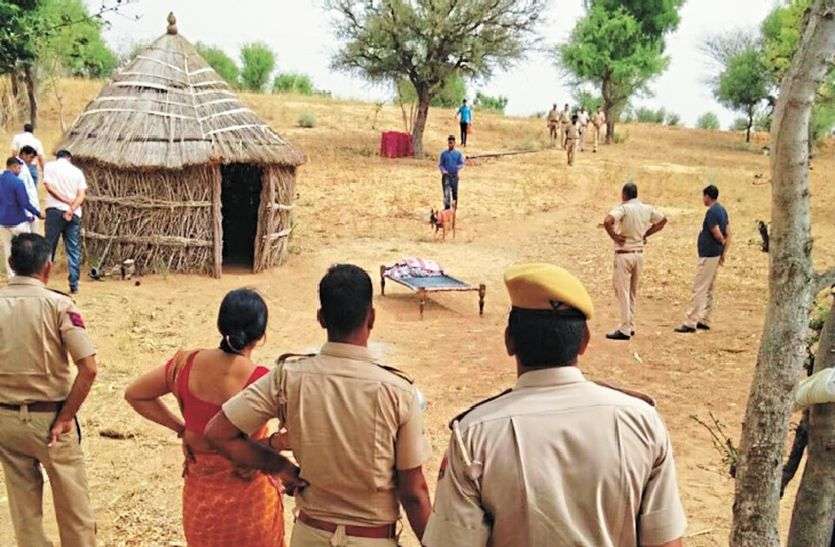 doubtful murder of old man in jhunjhunu मातम में बदली शादी की खुशियां, पिता को इस हालत में देख रो पड़ा बेटा