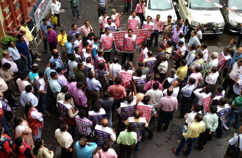 kolkata, west bengal पदोन्नति प्रक्रिया में बदलाव का प्रस्ताव लाने से नाराज हैं केएमसी के इंजीनियर
