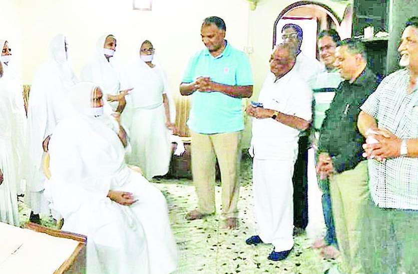 jainism साध्वीवृंद को बताई चातुर्मास की तैयारियां