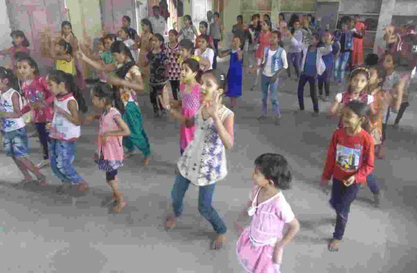 pratapgarh अभिरूचि शिविर शुरु, 150 से अधिक ने कराया पंजीयन