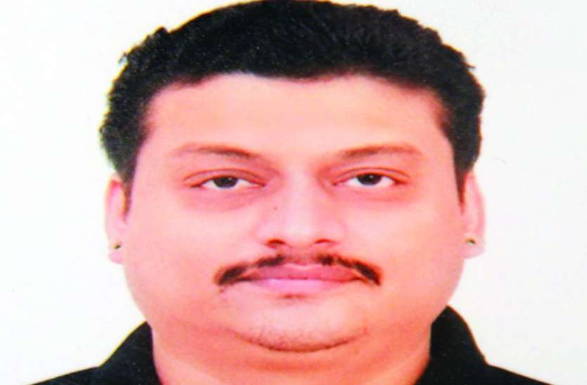 dhar excise officer धार के आबकारी अधिकारी पर अभी भी चल रही कार्यवाही, शिकंजे में बाकि के अधिकारी भी फंसे