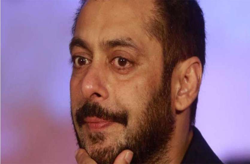 Salman khan Arms act and Blackbuck poaching case hearing on Same day सलमान खान फंसे दोहरी मुसीबत में, अब कांकणी हिरण शिकार और आर्म्स एक्ट केस की सुनवाई होगी साथ