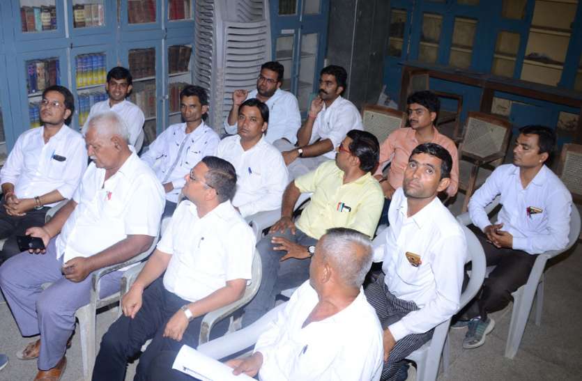 jalore अच्छे व स्वच्छ छवि वाले लोग आगे आए