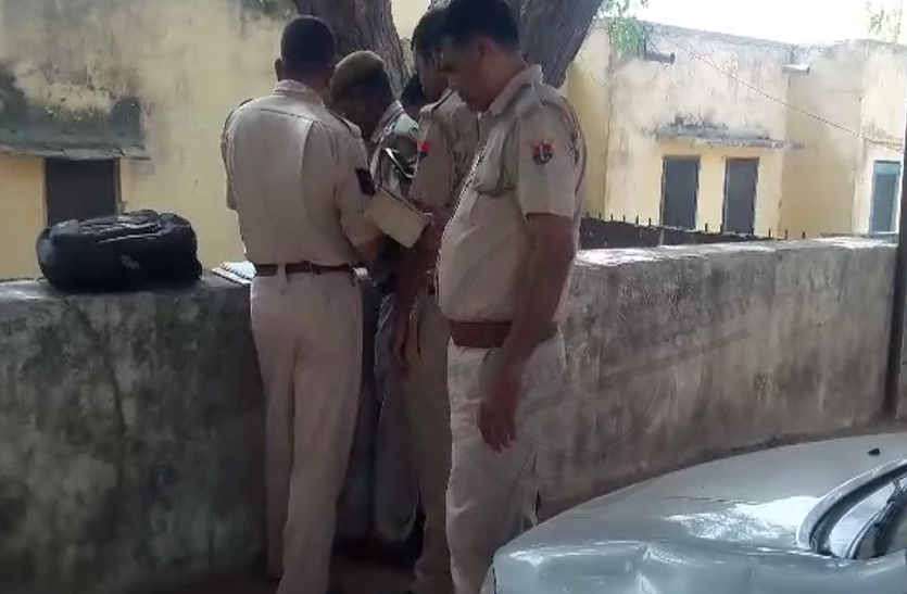 Road accident in bhilwara ट्रेलर की टक्कर से बाइक सवार की मौत, हादसे के बाद ट्रेलर छोड़ भागा चालक