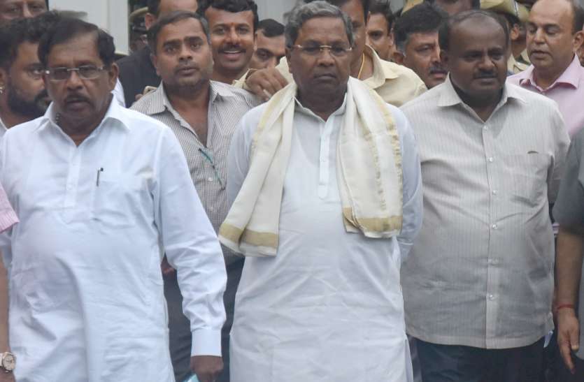 siddu विधायकों के सामने रो पड़े सिद्धू