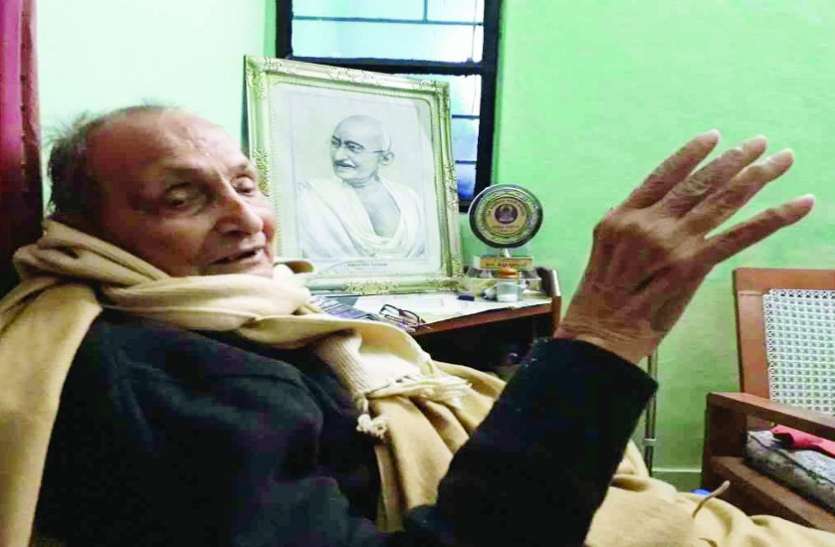 cg news साहित्यकार घलो रहिस केयूर भूसन ह