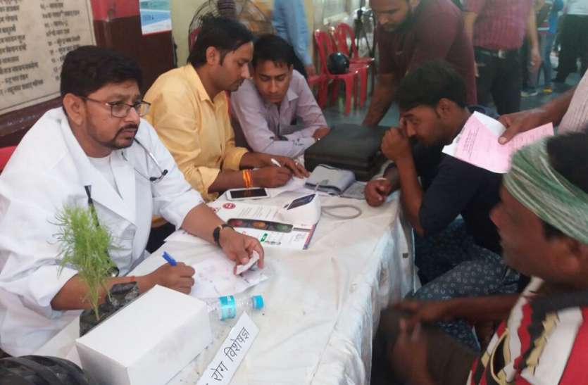 World hypertension day वर्ल्ड हाइपरटेंशन डे: स्वस्थ रहना है तो रिश्तों को एडजस्ट नहीं इंजॉय करें