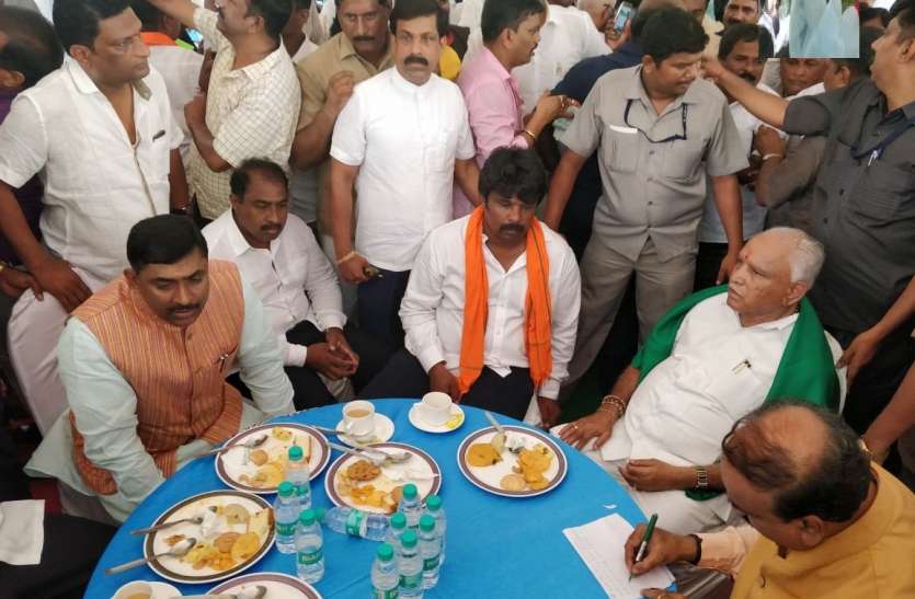 loan waiver Karnataka Farmer's बड़ी खबर: मुख्यमंत्री बनते ही येदियुरप्पा ने कर दिया किसानों की कर्जमाफी का ऐलान