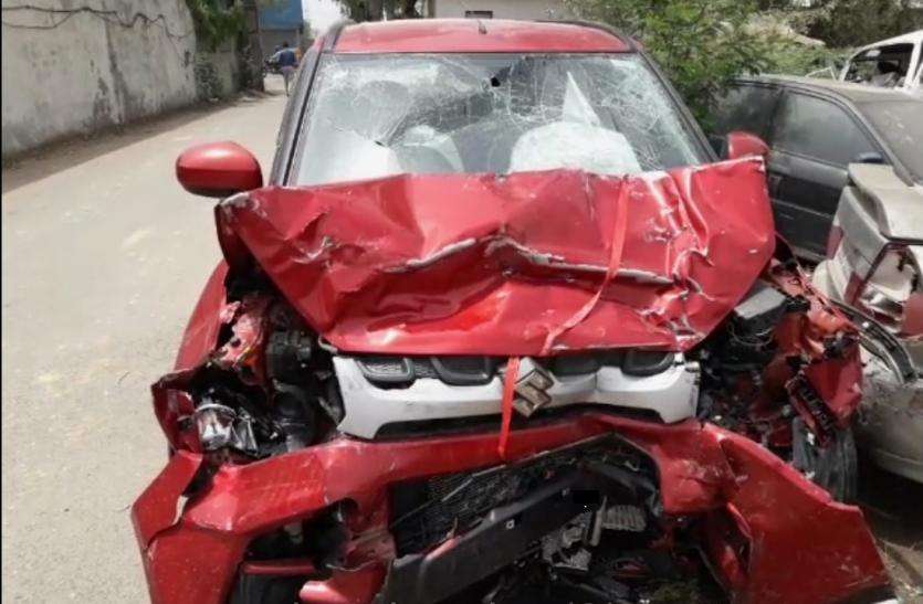 road accident उद्घाटन से पहले ही ईस्टर्न पेरीफेरल एक्सप्रेस-वे पर हुआ बड़ा हादसा, 6 लोग गंभीर रुप से घायल
