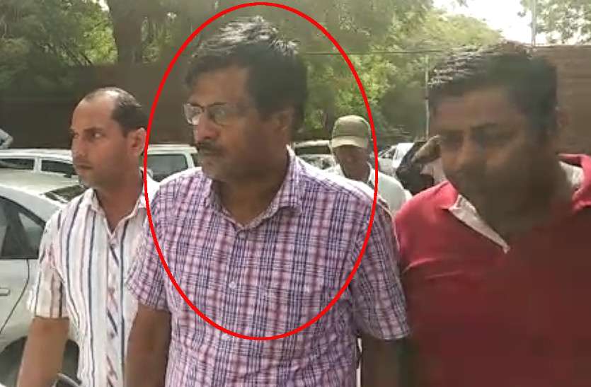 acb trap jodhpur Pak citizenship matter PAK विस्थापितों को नागरिकता दिलाने के नाम पर कमीशनखोरी खेल का पर्दाफ़ाश, गृह मंत्रालय बाबू समेत 4 धरे