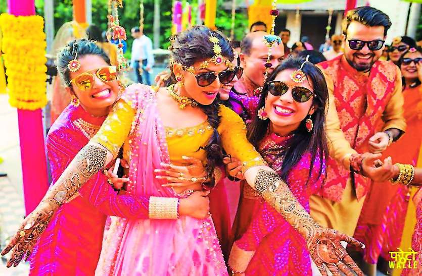 Jaipur News गर्ल्स ज्वैलरी में कर रहीं फ्यूजन का एक्सपेरिमेंट