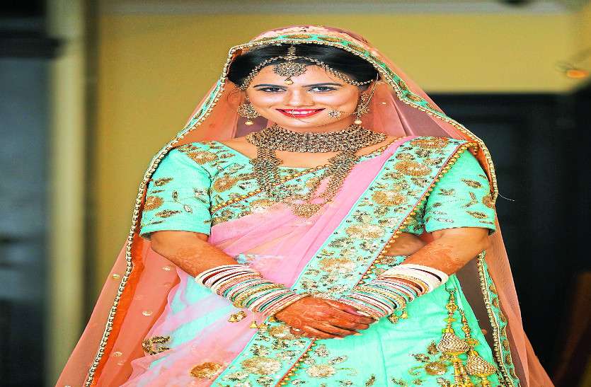 Jaipur News गर्ल्स में बढ़ा आर्टिफिशल ज्वैलरी का क्रेज