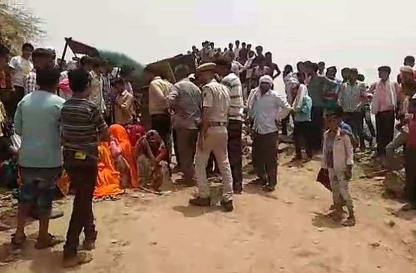 two-laborers-killed-including-woman-in-accident हादसे में महिला समेत दो मजदूरों की मौत