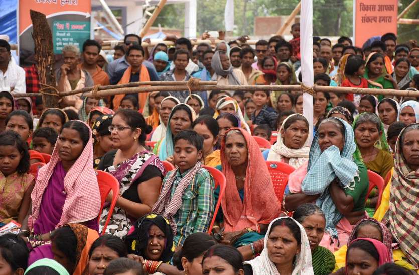 CG Political News : मुख्यमंत्री डॉ. रमन सिंह पहुंचे करतला, कहा- कांग्रेस की विकास विरोधी है मानसिकता, पूरे देश से हो रहा सफाया