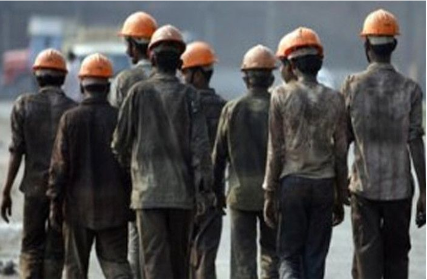 laborer कतर में फंसे सौ से ज्यादा बिहारी मजदूर, वीडियो भेज लगाई बचाने की गुहार