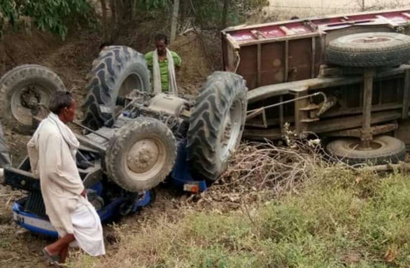 hamirpur ट्रेक्टर पलटने से युवक की हुई मौत, परिवार में मचा कोहराम
