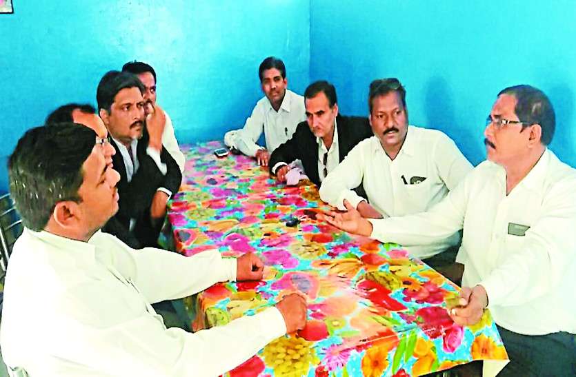 chhattisgarh news पत्रिका चेंजमेकर: स्वच्छ राजनीति की नींव अब शिक्षित युवाओं के हाथ