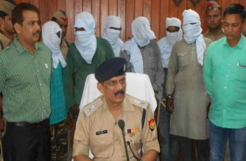 Mainpuri police मैनपुरी पुलिस को बड़ी सफलता: करहल लूटकांड का किया खुलासा