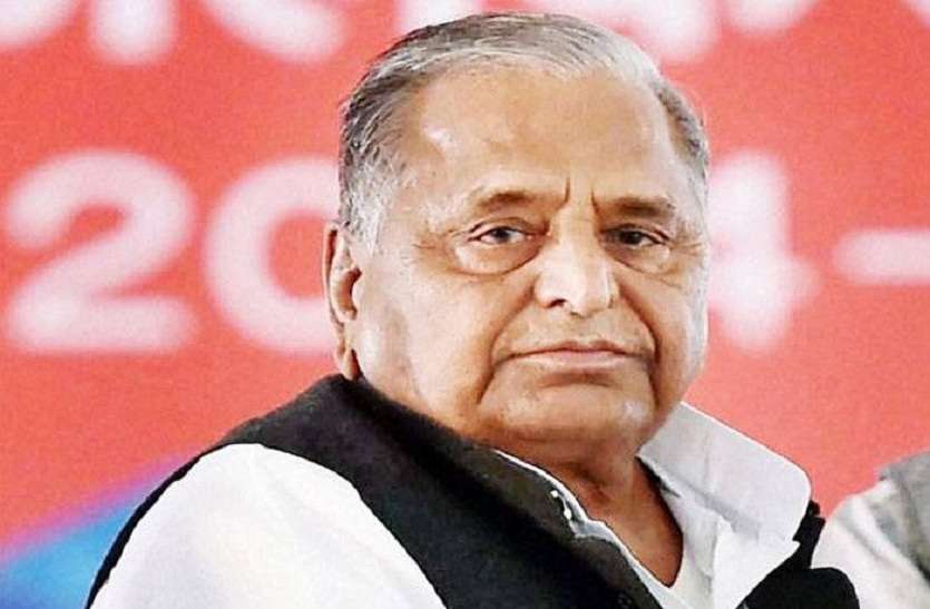 yogi sarkar sent notice to former chief ministers in up क्या राजसम्पति विभाग मानेगा मुलायम का प्रस्ताव, मान लिया तो कोर्ट के निर्देशों का क्या होगा