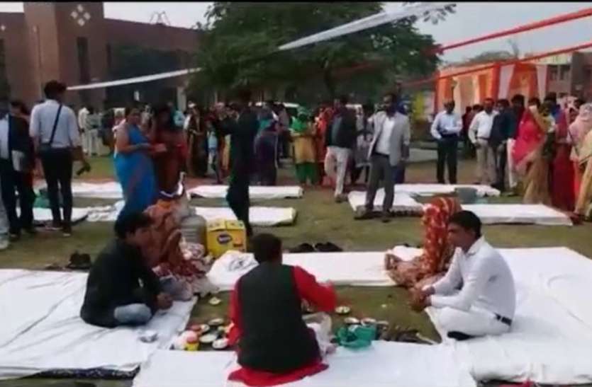 noida सामूहिक विवाह फर्जीवाड़ा: जेल में विवाहित जोड़े, परिजनों ने सीएम योगी से लगाई गुहार