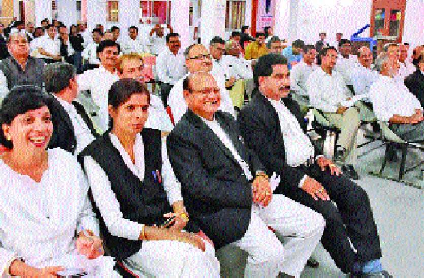 patrika changemaker abhiyan bhopal #ChangeMaker_राजनीतिक बदलाव में वकील बनेंगे हमराह : Video Also here