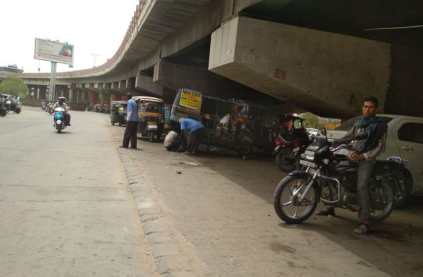 Beautification सौंदर्यकरण भूला निगम, फिर जमे अतिक्रमी
