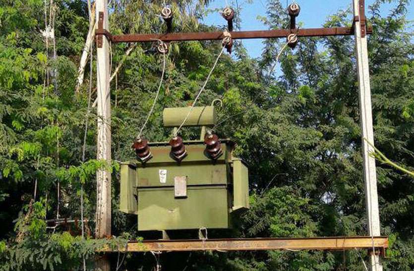 Low voltage problem एक ट्रांसफार्मर पर 400 कनेक्शन!