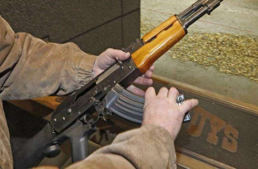 indian army weapons sells of terrorist बड़ी खबर: आतंकवादियों को बेच दी सेना की एके-47! इस फैक्ट्री से चुराई