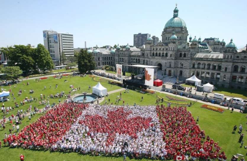 Jobs in British Columbia भारतीयों के लिए इस देश में है नौकरियों की भरमार, लाखों में मिलती है सैलरी