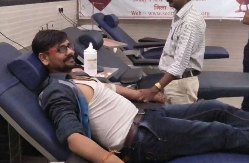 seoni पहले बचाई जान, फिर दिया इम्तिहान...